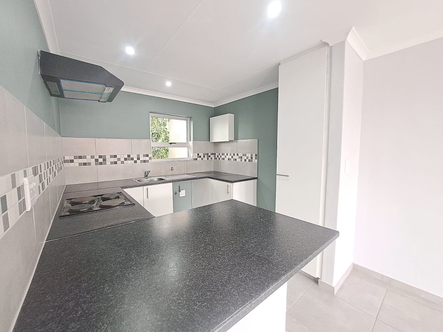 To Let 2 Bedroom Property for Rent in Ferndale Western Cape